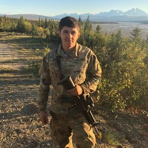 Meet your Posher, Jason